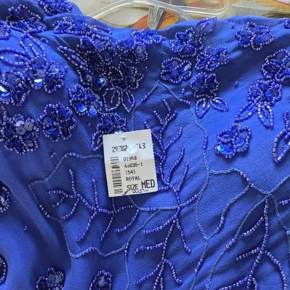 Elegant Blue Embroidered Dress - Picture 5 of 7